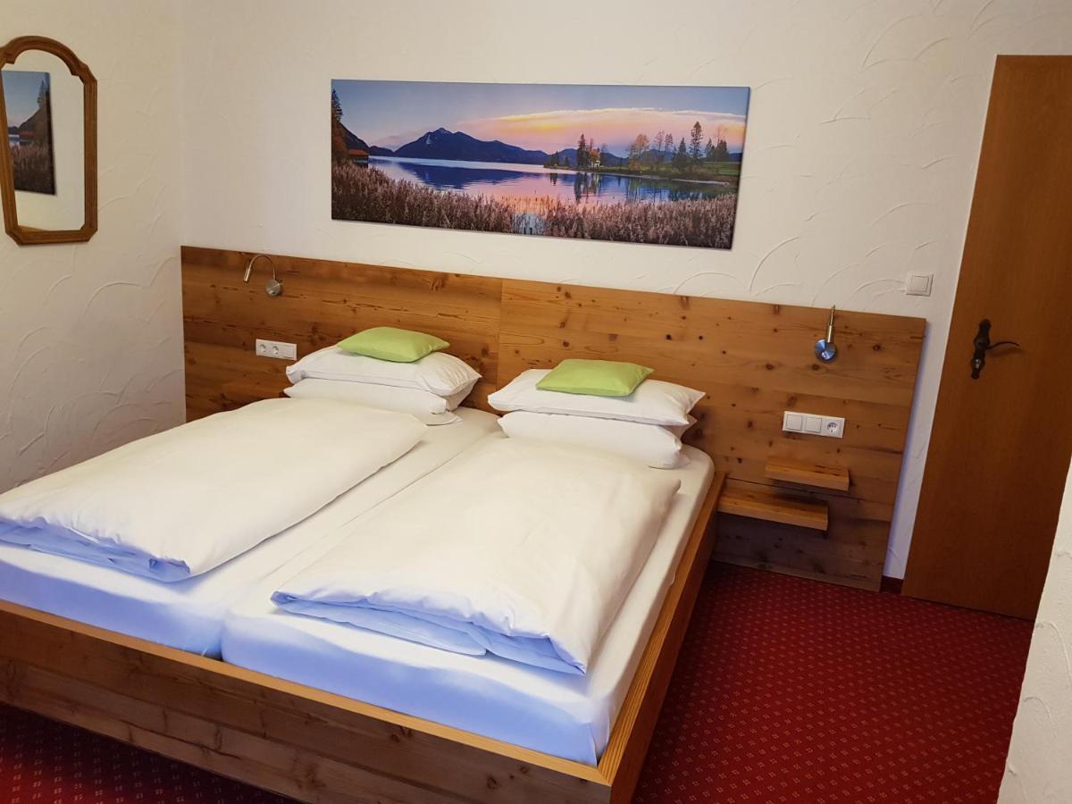 Fruehstueckspension Gaestehaus Zum Weissen Roessl Wallgau Εξωτερικό φωτογραφία
